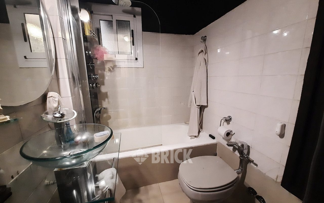 LAS HERAS, AV. al 2600 Piso 1 19