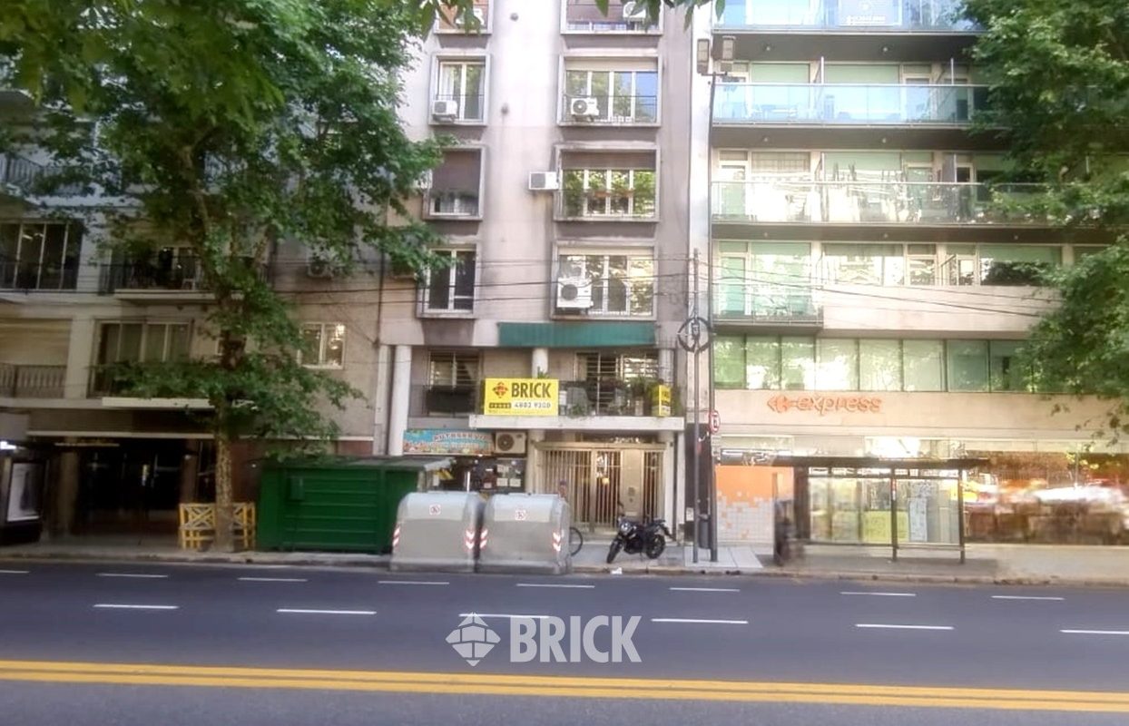 LAS HERAS, AV. al 2600 Piso 1 38