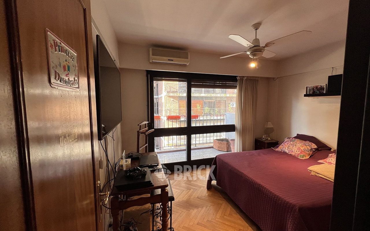 LA PAMPA al 1900 Piso 9 25