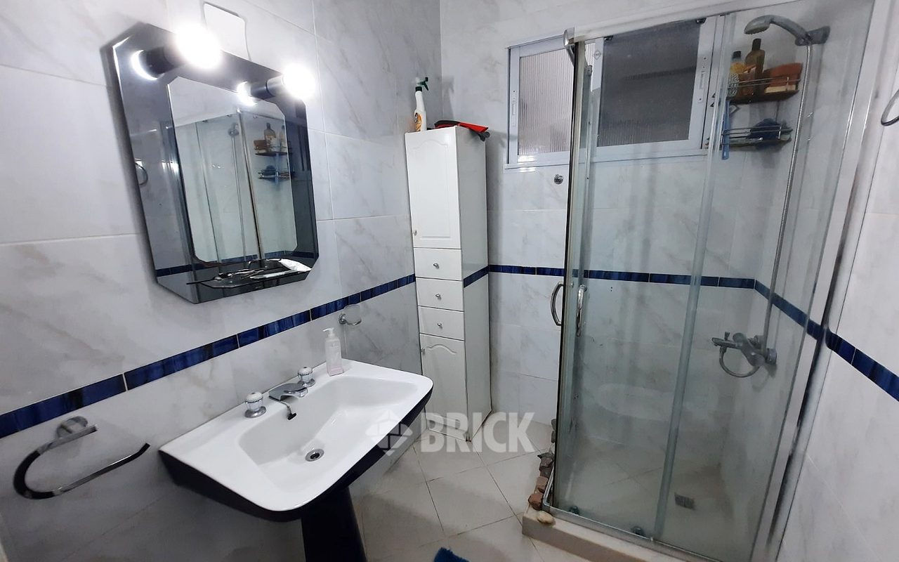 TUCUMAN al 2100 Piso 4 12