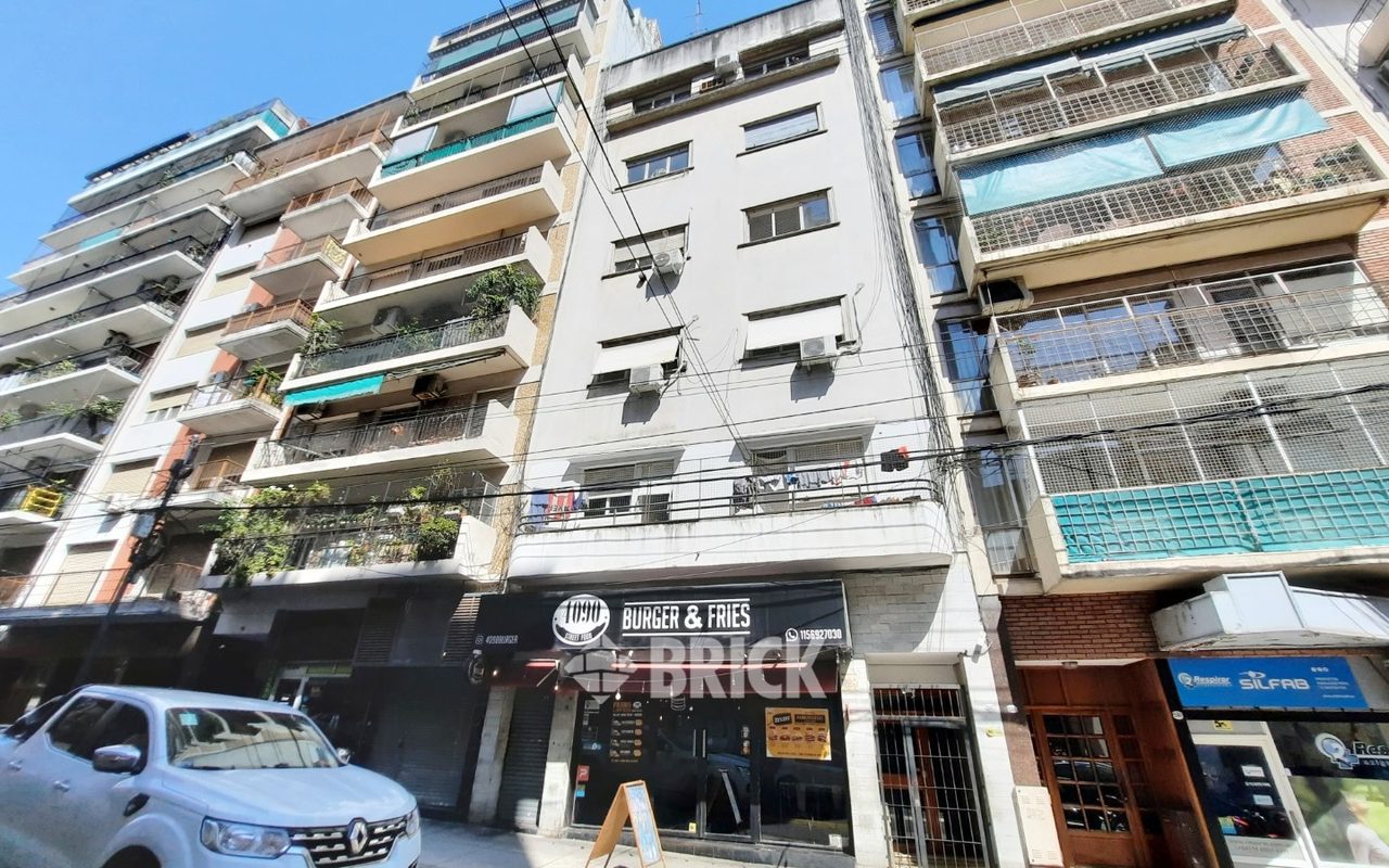 TUCUMAN al 2100 Piso 4 30