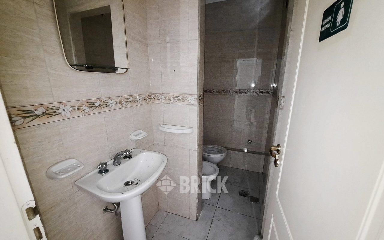 CALVO, CARLOS al 1100 11