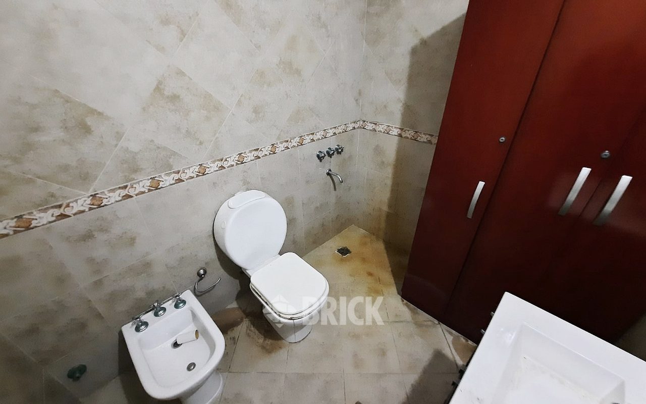 CALVO, CARLOS al 1100 21