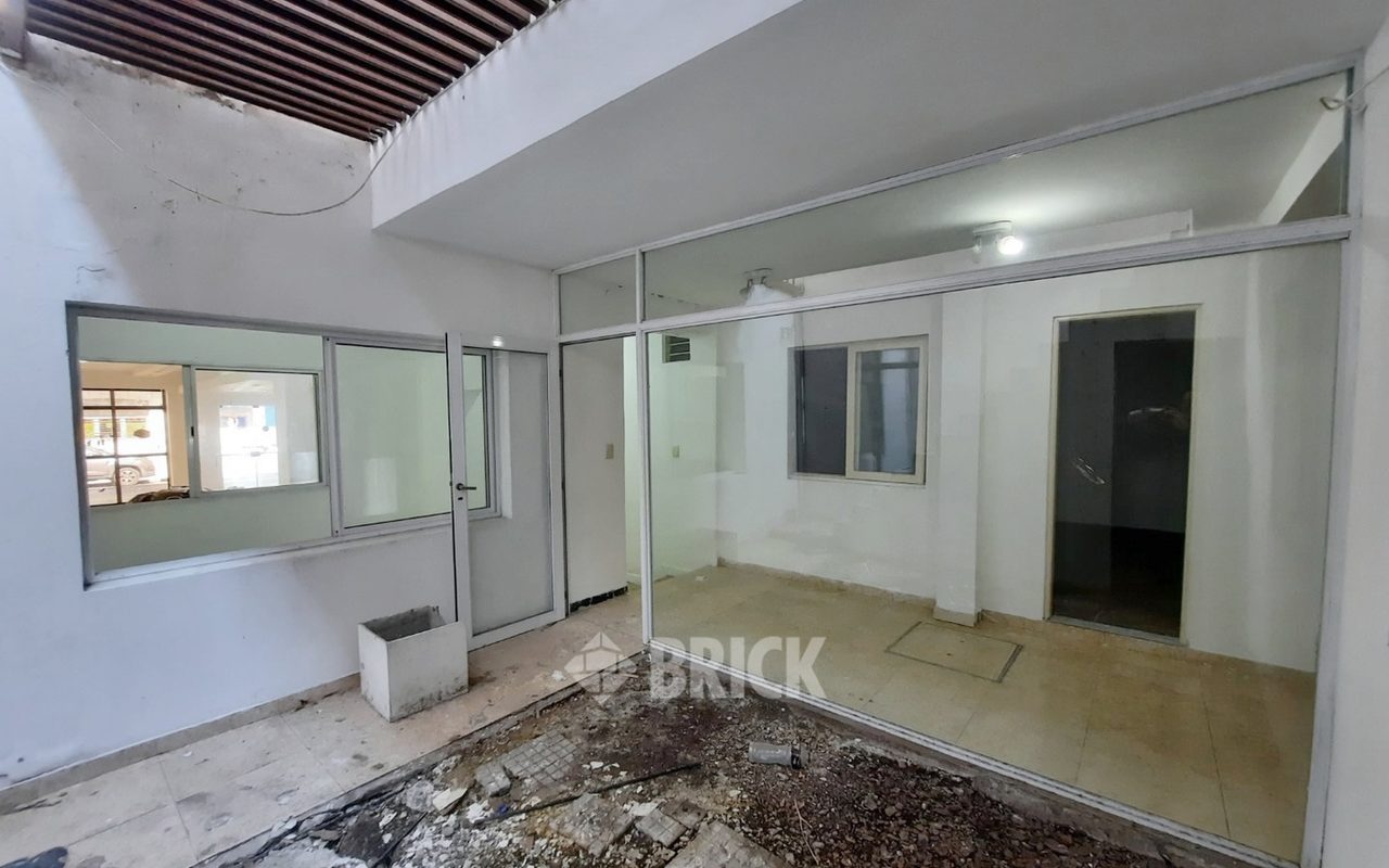 CALVO, CARLOS al 1100 24