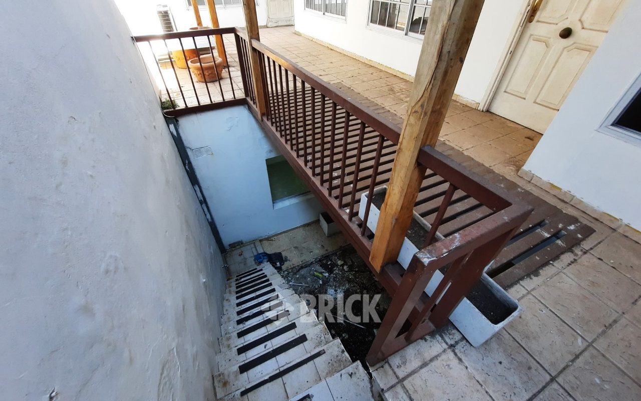 CALVO, CARLOS al 1100 25