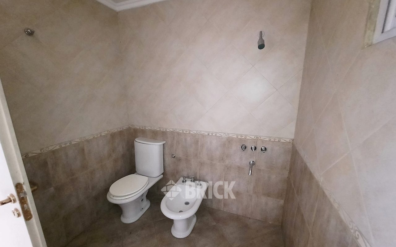 CALVO, CARLOS al 1100 38