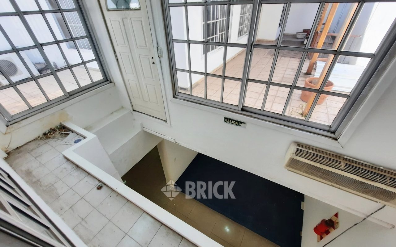 CALVO, CARLOS al 1100 55