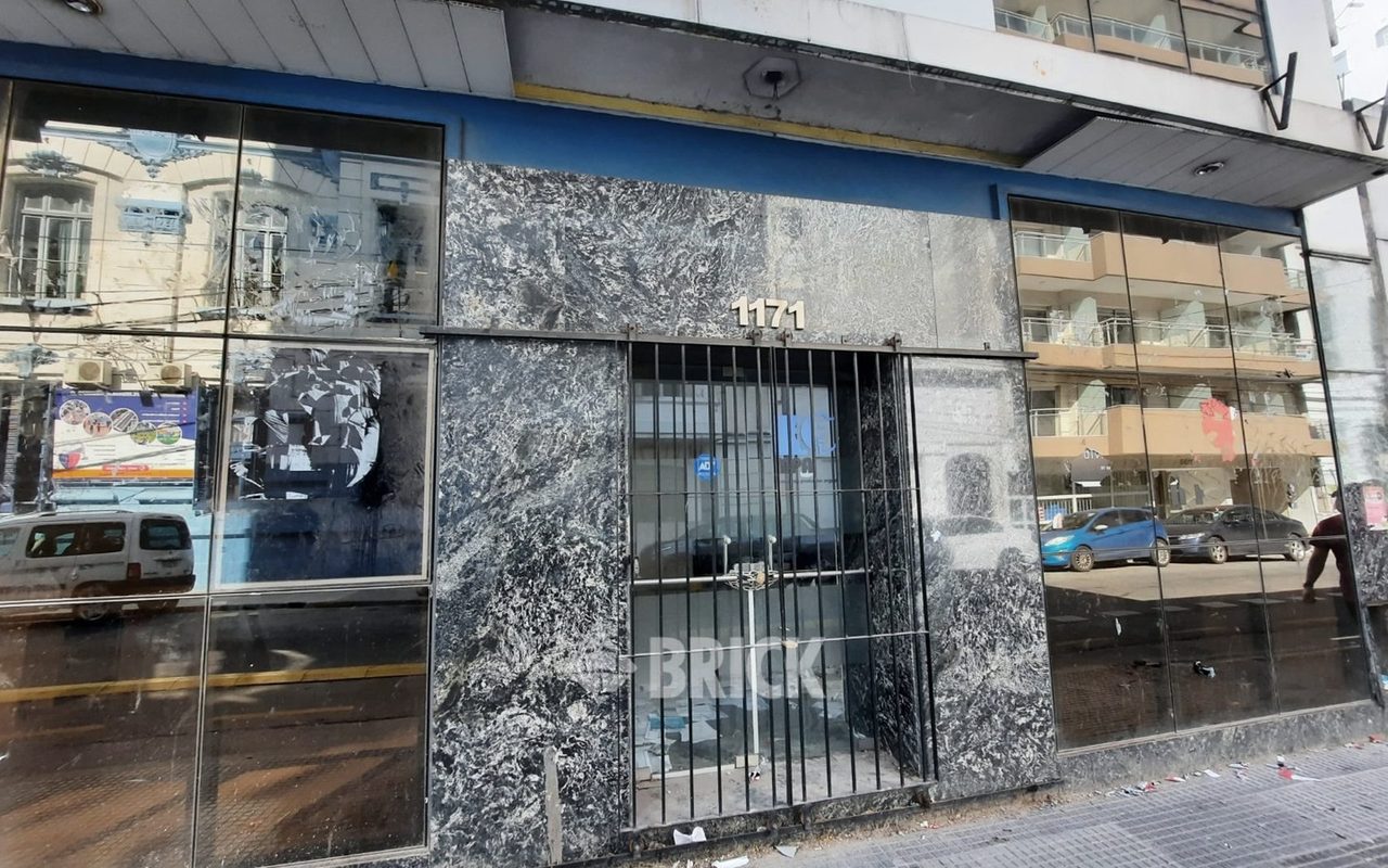 CALVO, CARLOS al 1100 56