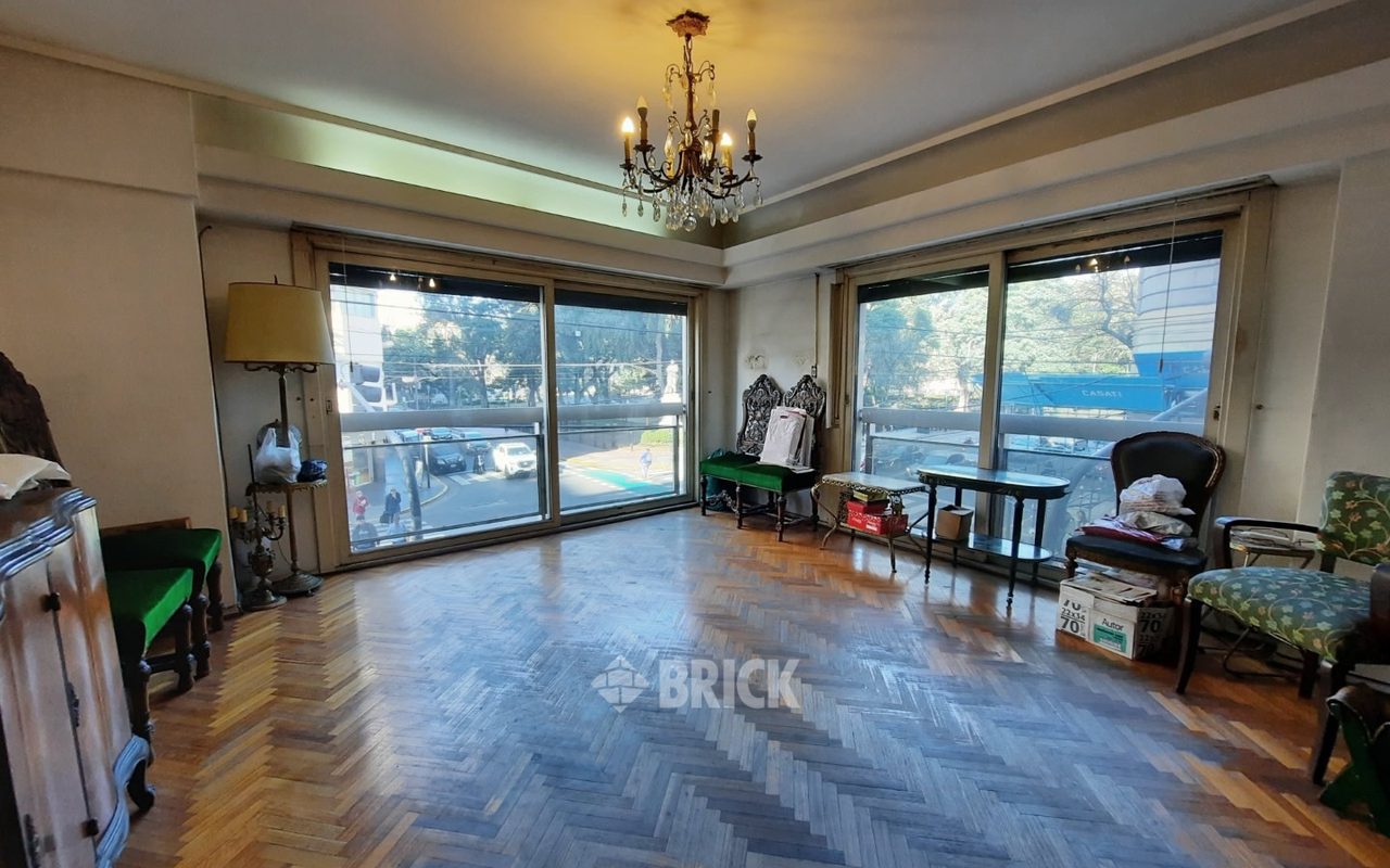 ALVEAR, MARCELO T. DE al 1800 Piso 1 1