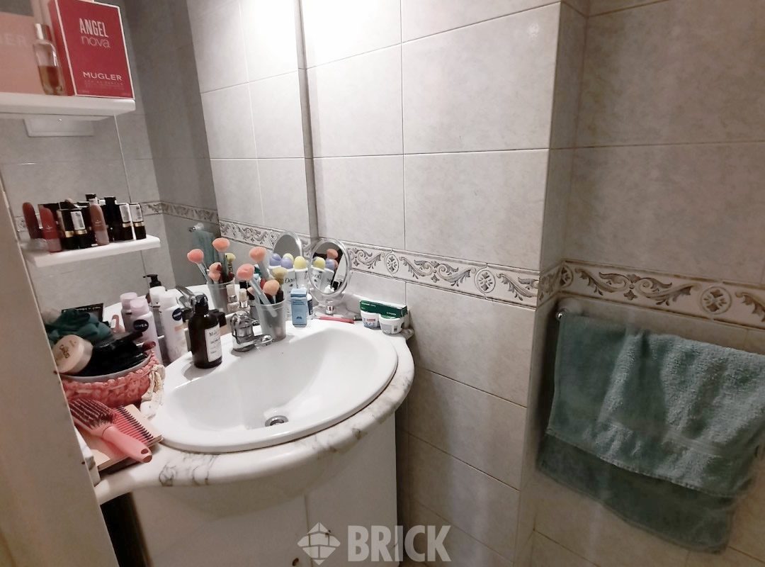 LAS HERAS, AV. al 2900 Piso 5 28