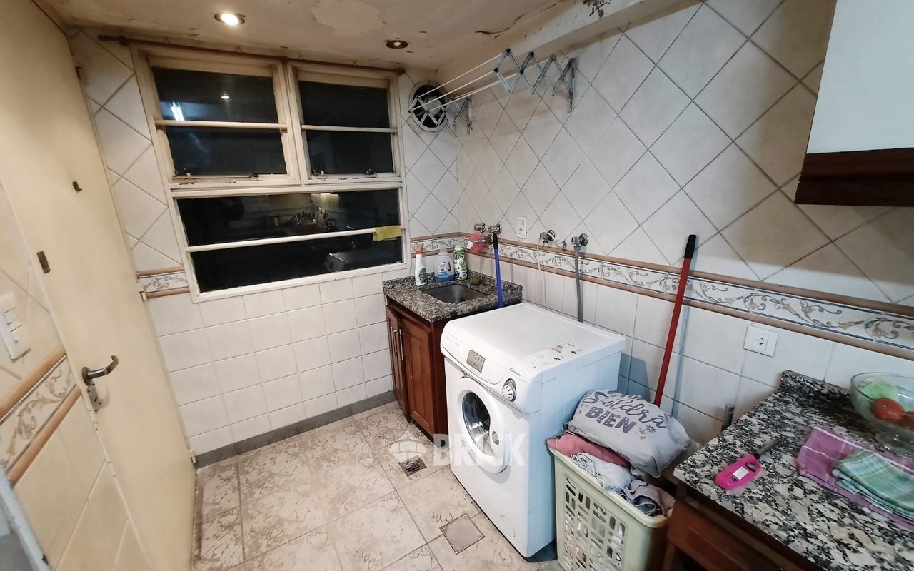 LAS HERAS, AV. al 2900 Piso 5 35