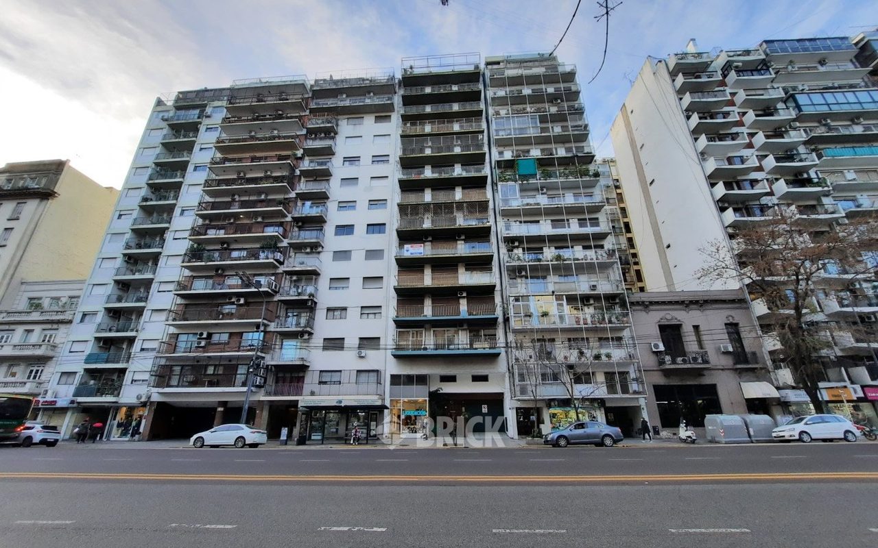 LAS HERAS, AV. al 2900 Piso 5 42