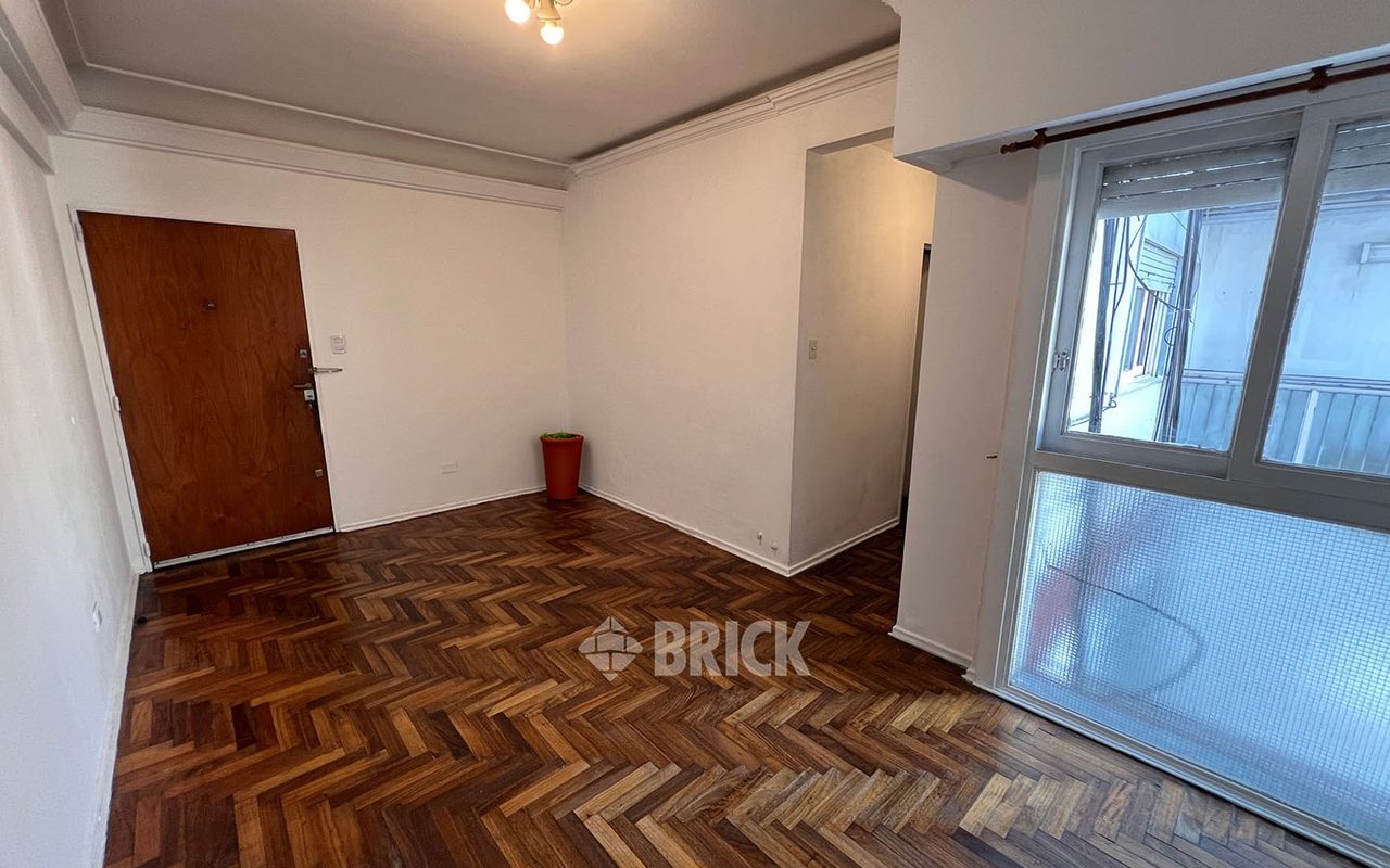 CATAMARCA al 400 Piso 8 1