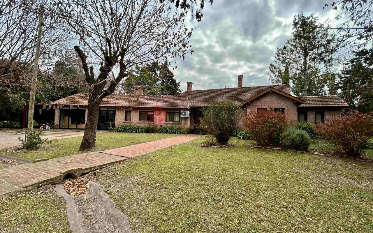 GOLFERS COUNTRY CLUB 1