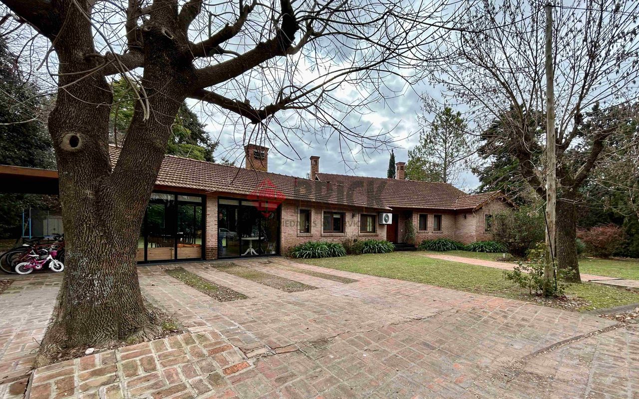 GOLFERS COUNTRY CLUB 2