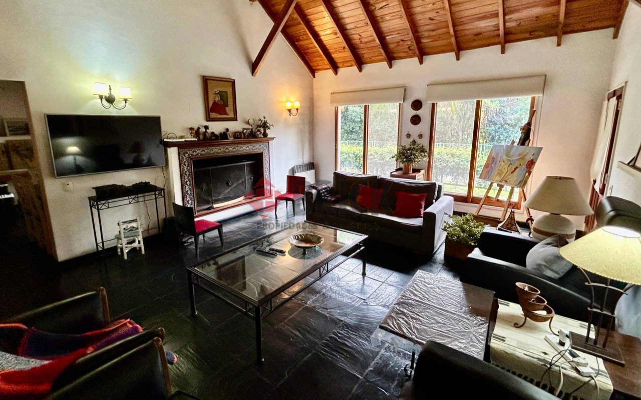 GOLFERS COUNTRY CLUB 4