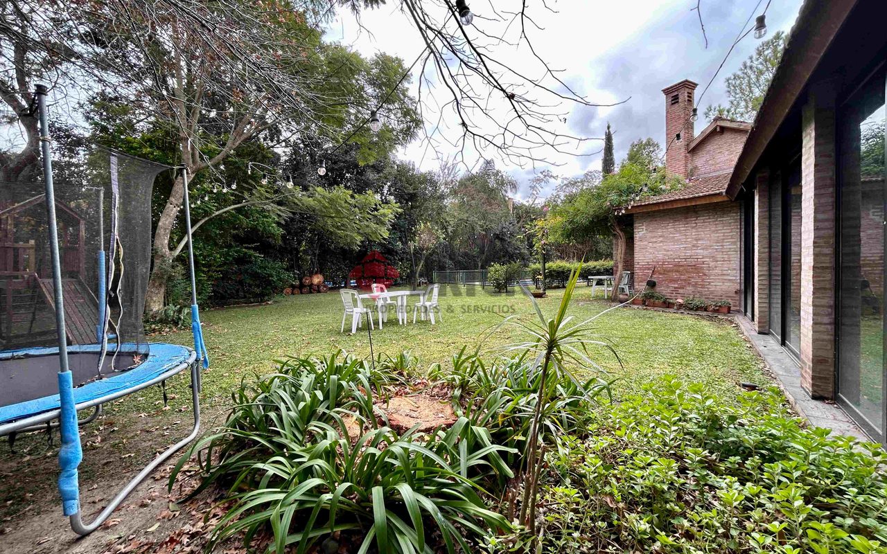 GOLFERS COUNTRY CLUB 23