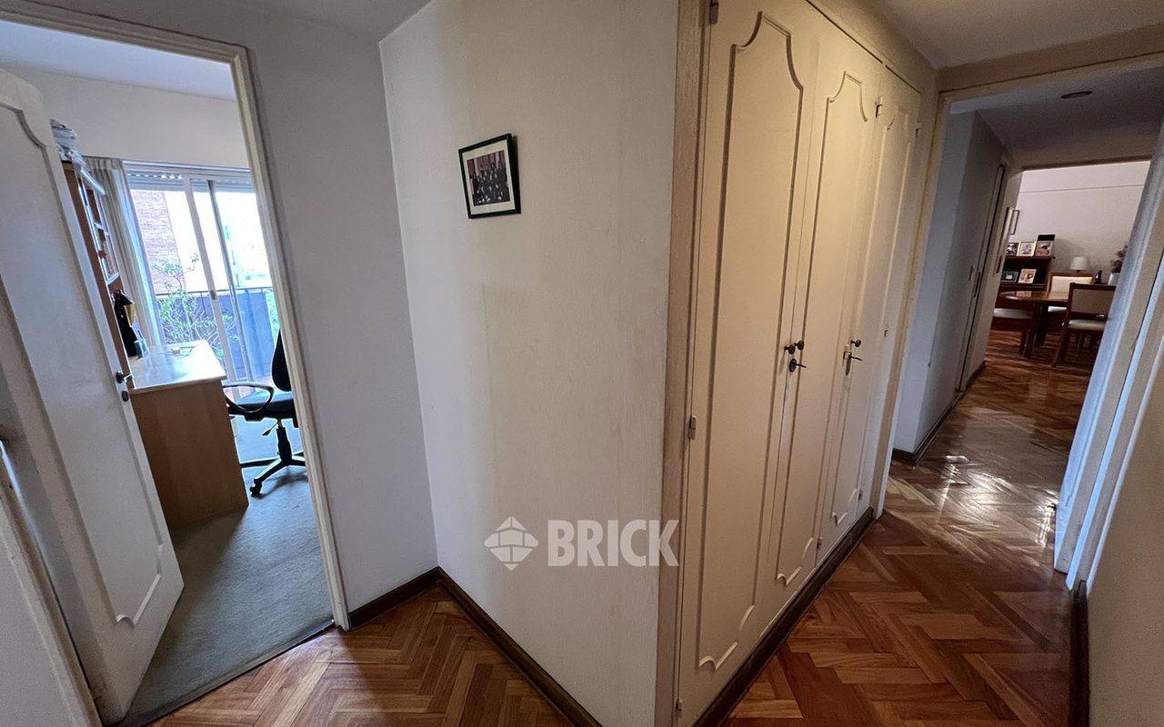 OLAZABAL al 2800 Piso 8 13