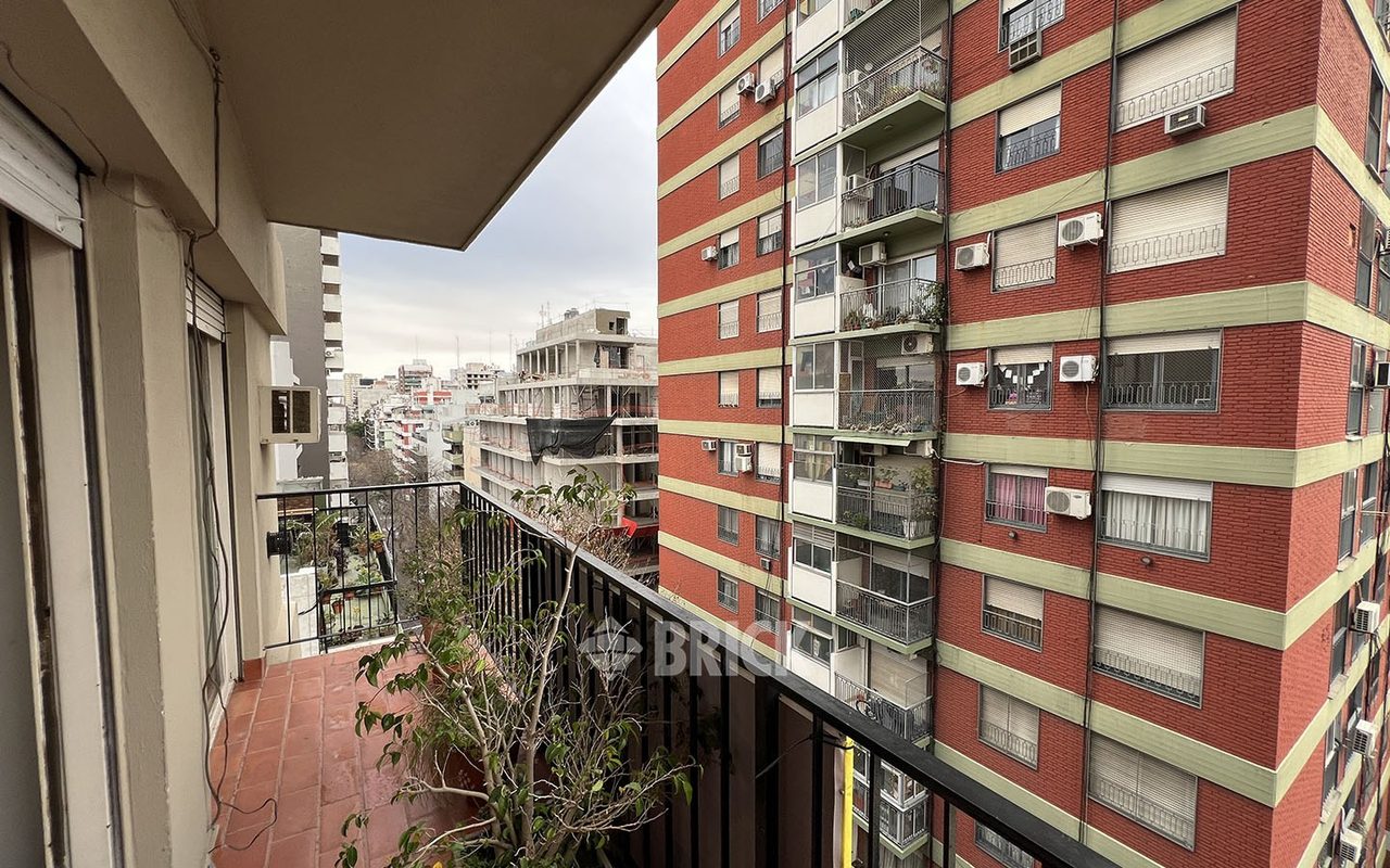 OLAZABAL al 2800 Piso 8 17