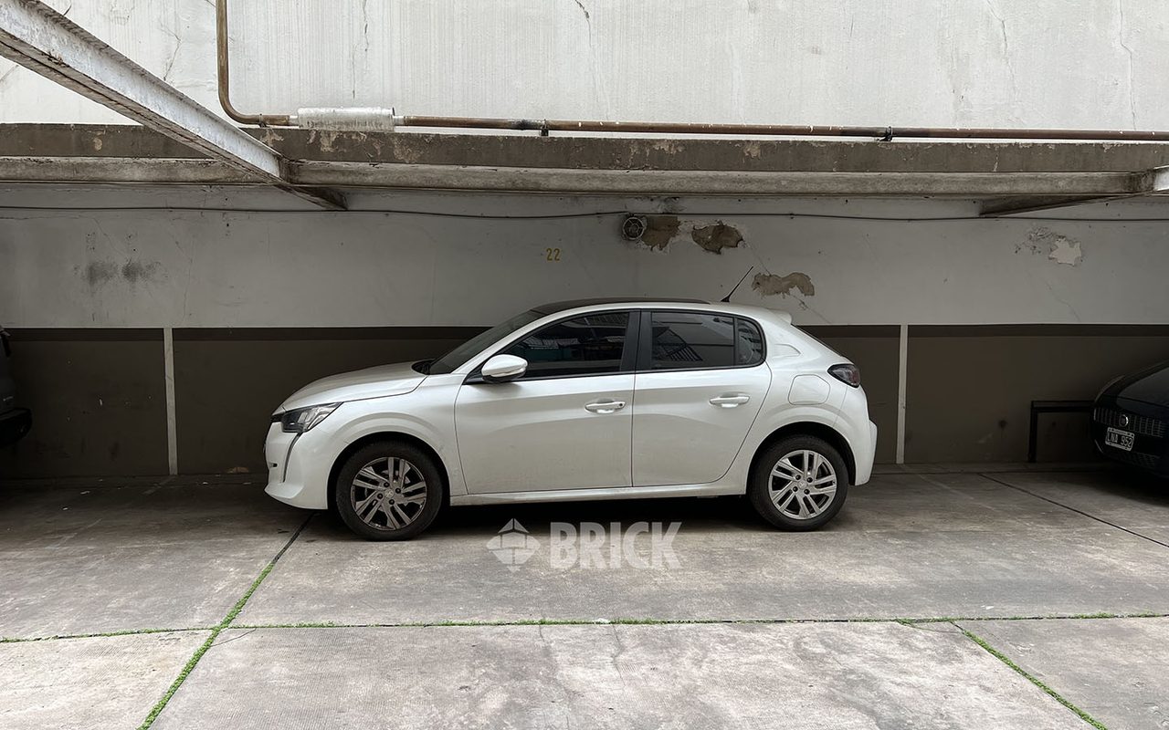 OLAZABAL al 2800 Piso 8 24