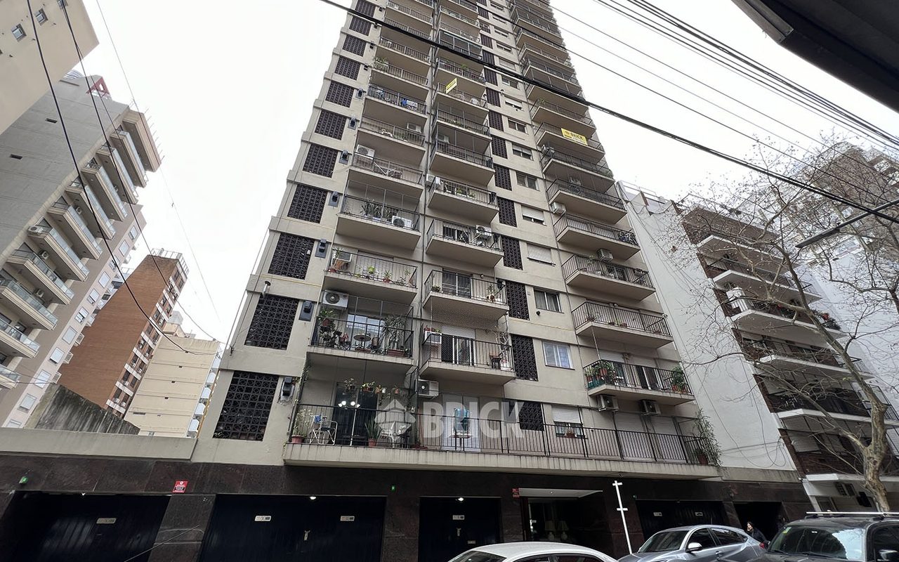 OLAZABAL al 2800 Piso 8 29