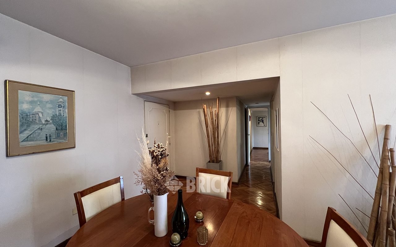 OLAZABAL al 2800 Piso 8 4