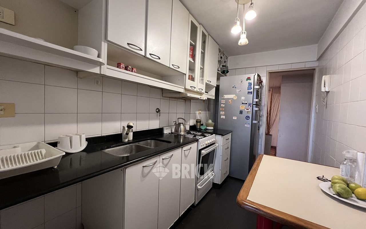 OLAZABAL al 2800 Piso 8 9