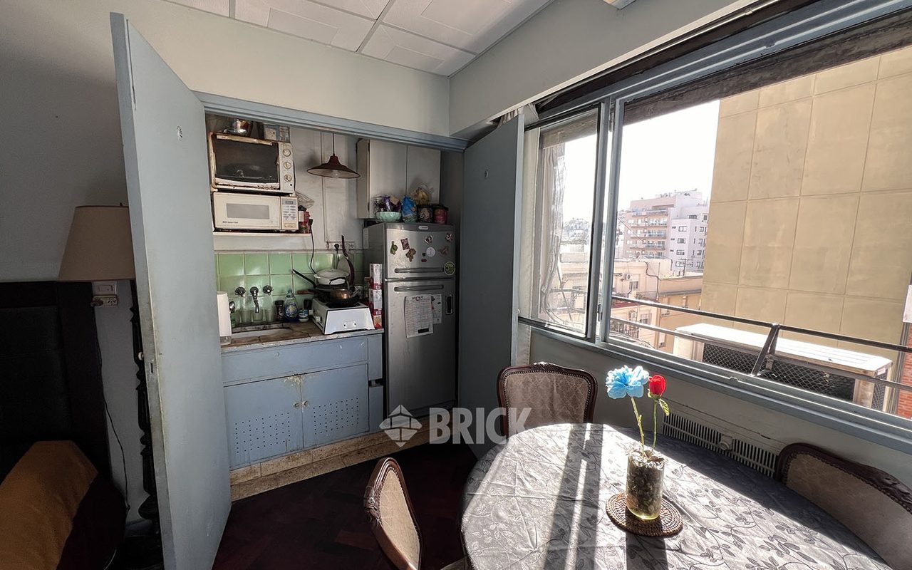 ANCHORENA al 1500 Piso 7 4