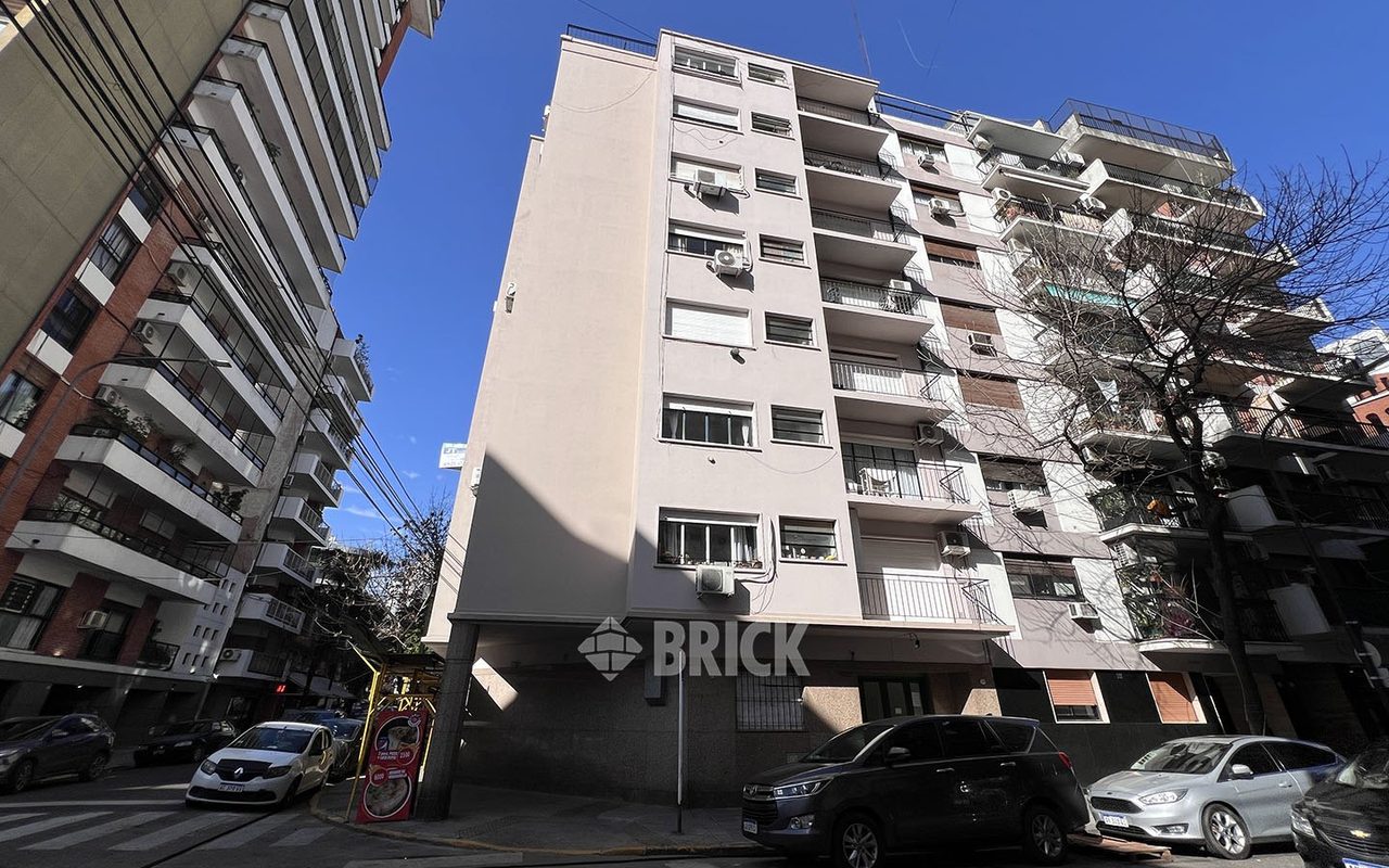 ANCHORENA al 1500 Piso 7 8