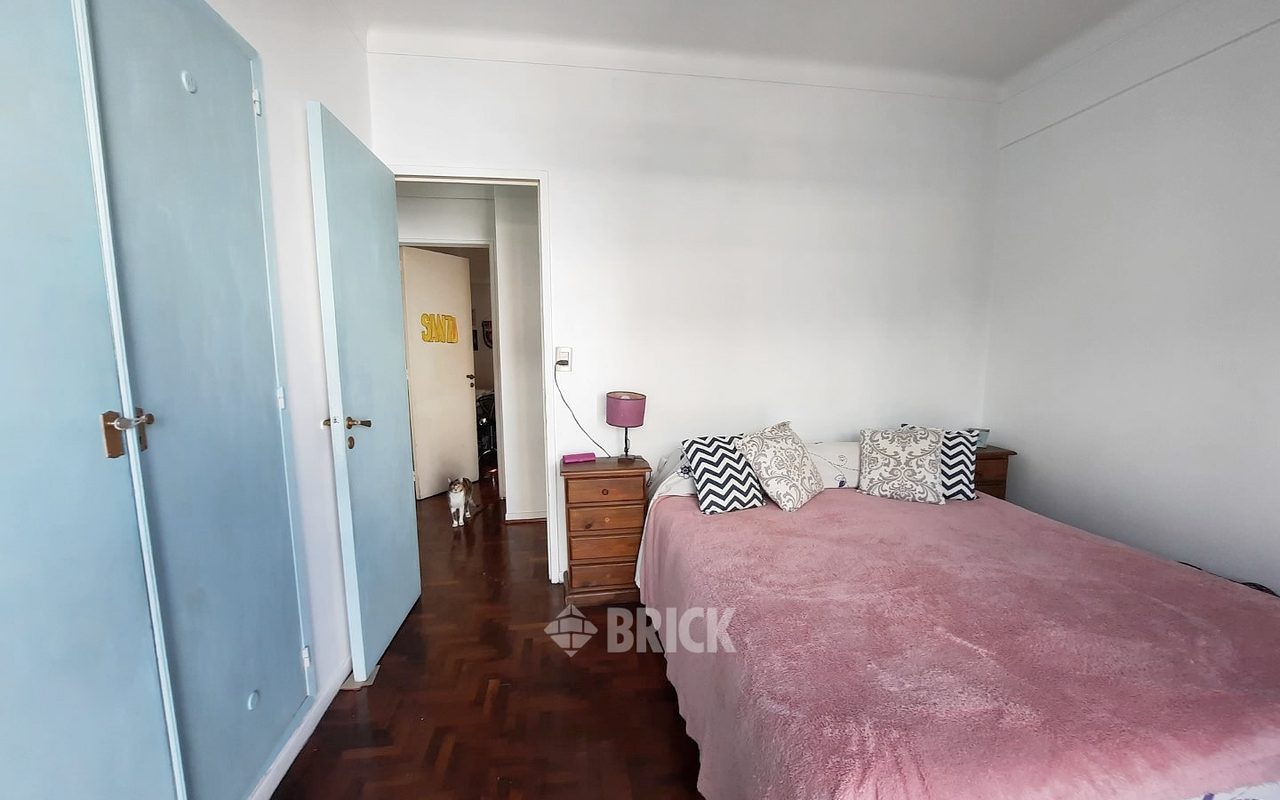 PARAGUAY al 2400 Piso 7 12