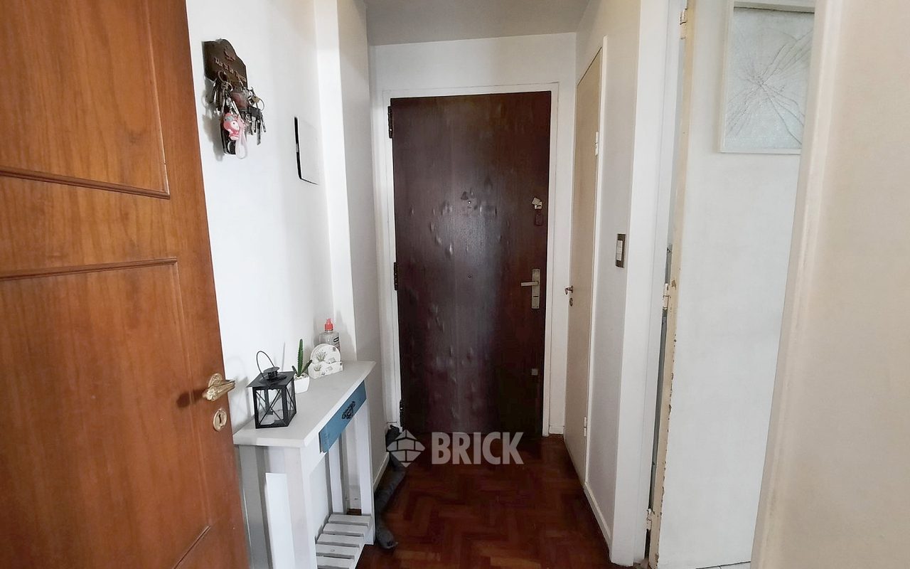 PARAGUAY al 2400 Piso 7 18