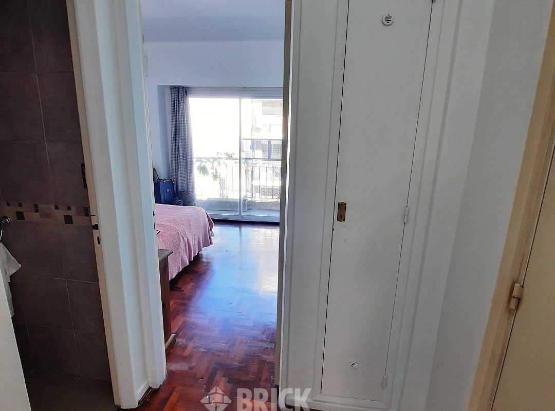 PARAGUAY al 2400 Piso 7 9