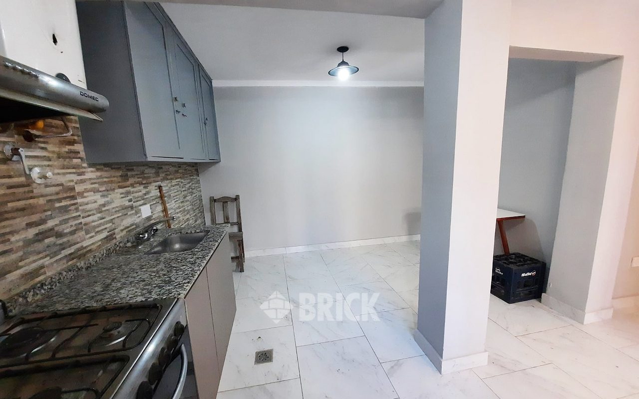 ARRIOLA al 0 Piso PB 18