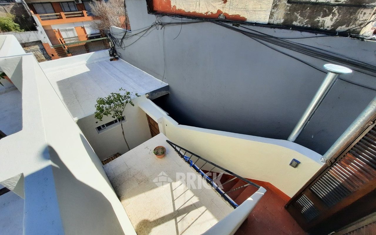 ARRIOLA al 0 Piso PB 20