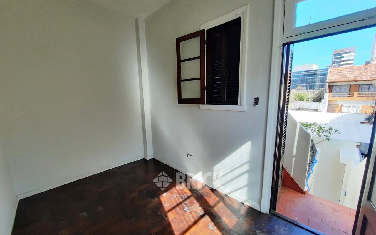 ARRIOLA al 0 Piso PB 22