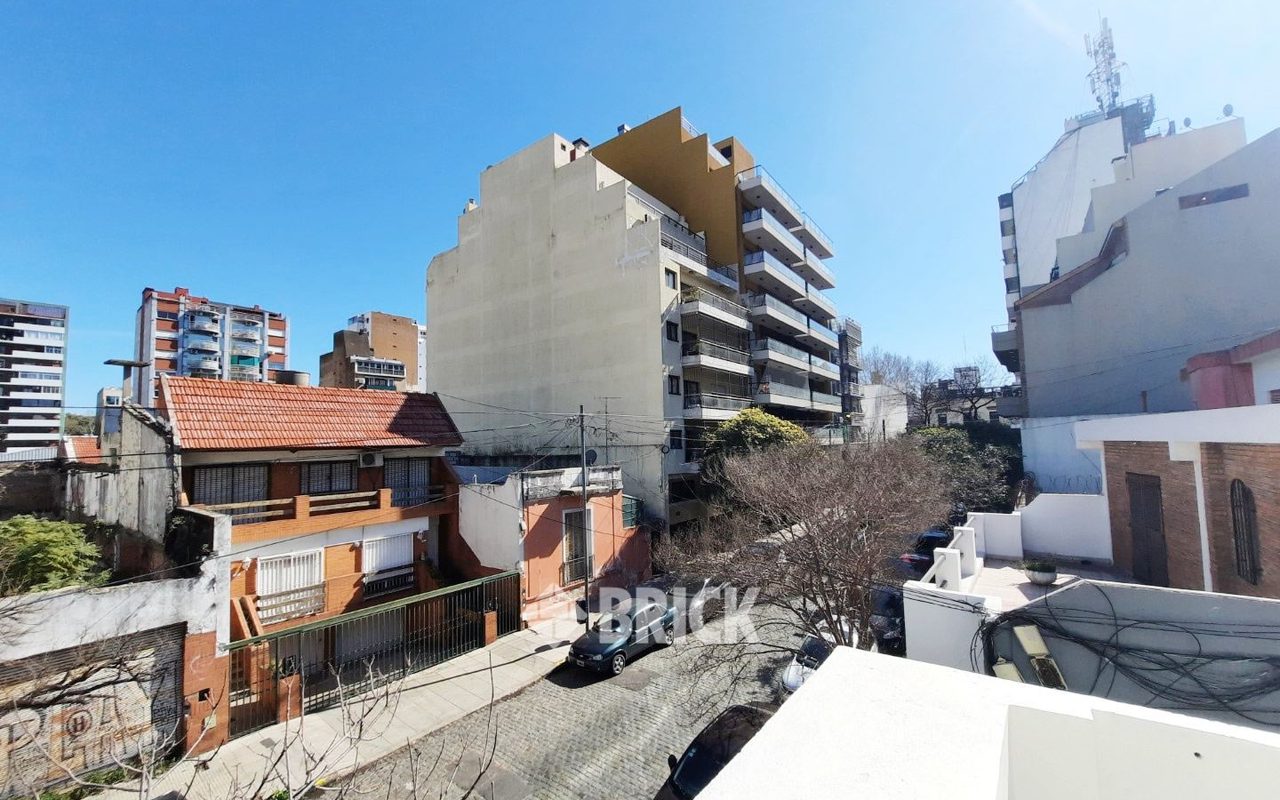 ARRIOLA al 0 Piso PB 24