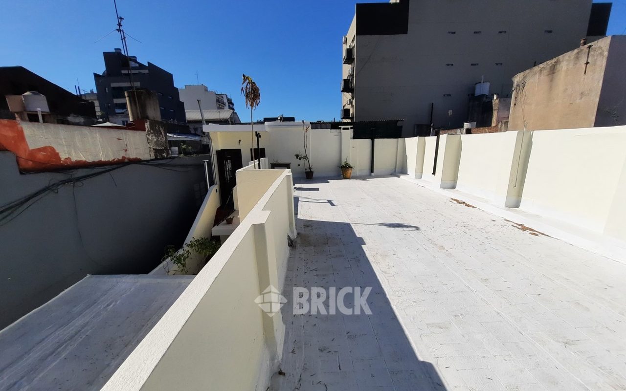 ARRIOLA al 0 Piso PB 26