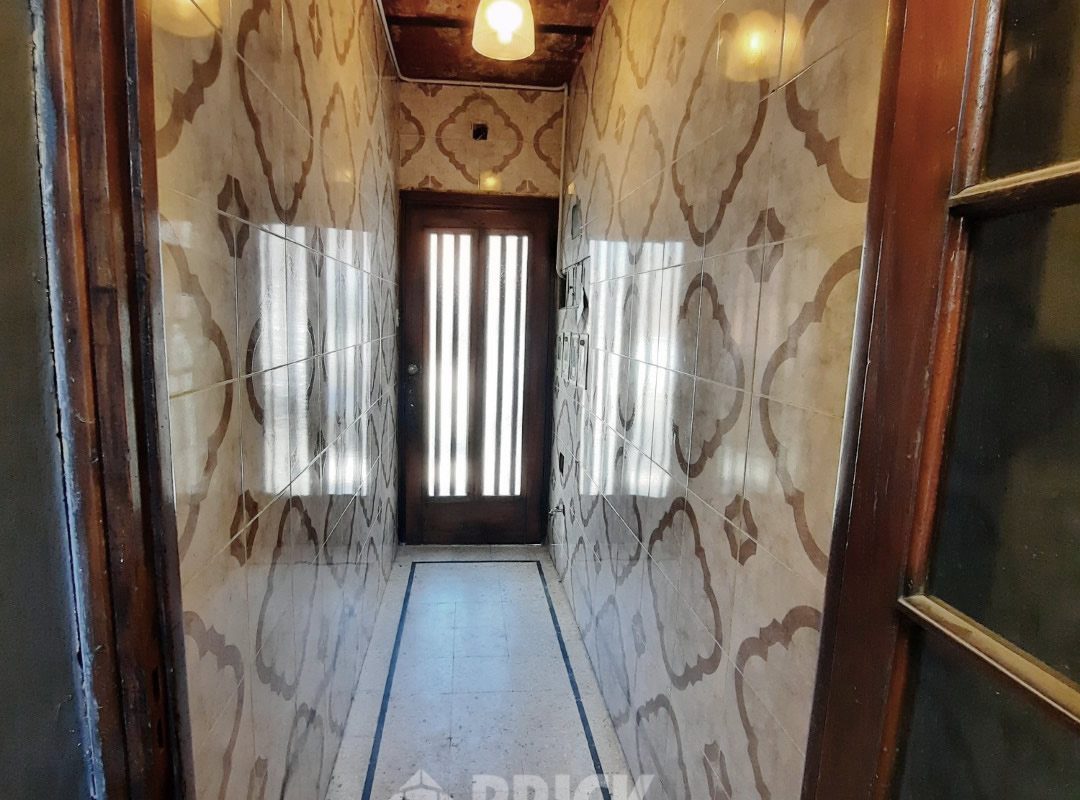 ARRIOLA al 0 Piso PB 31