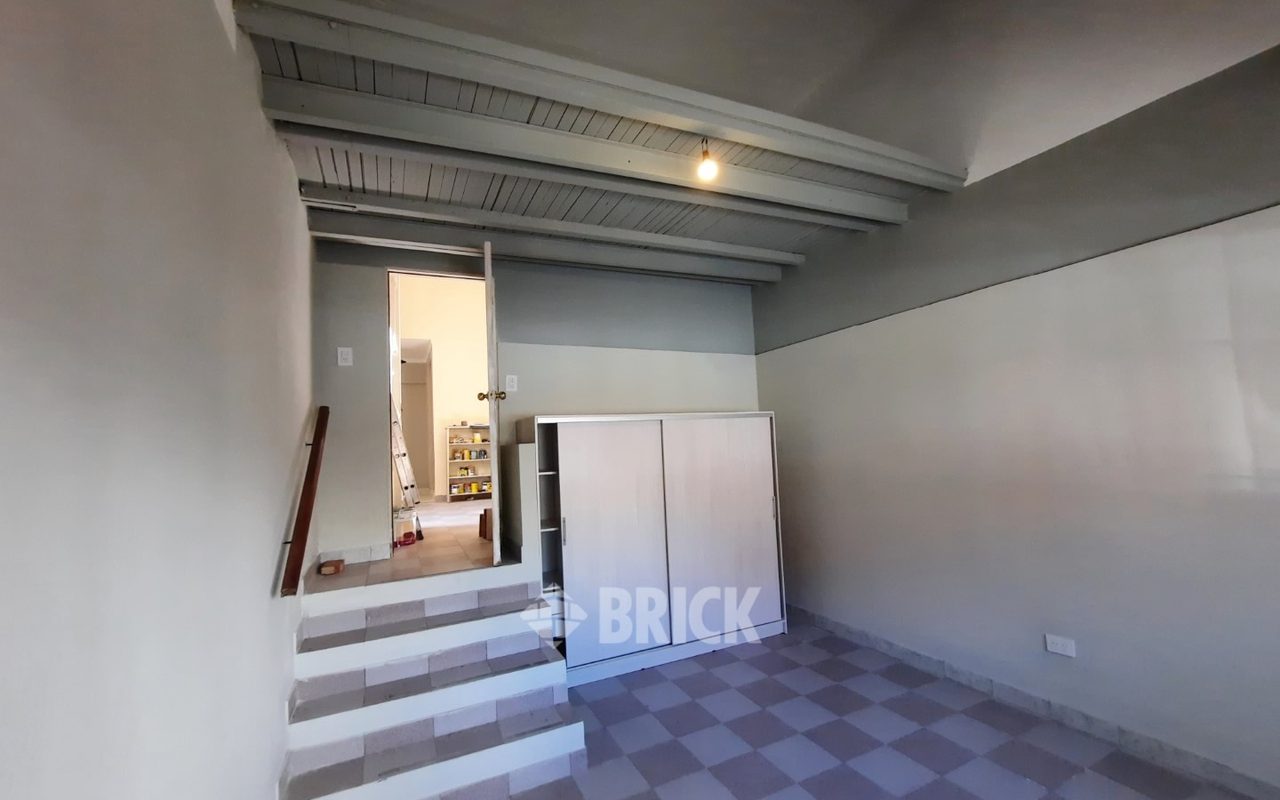 ARRIOLA al 0 Piso PB 9