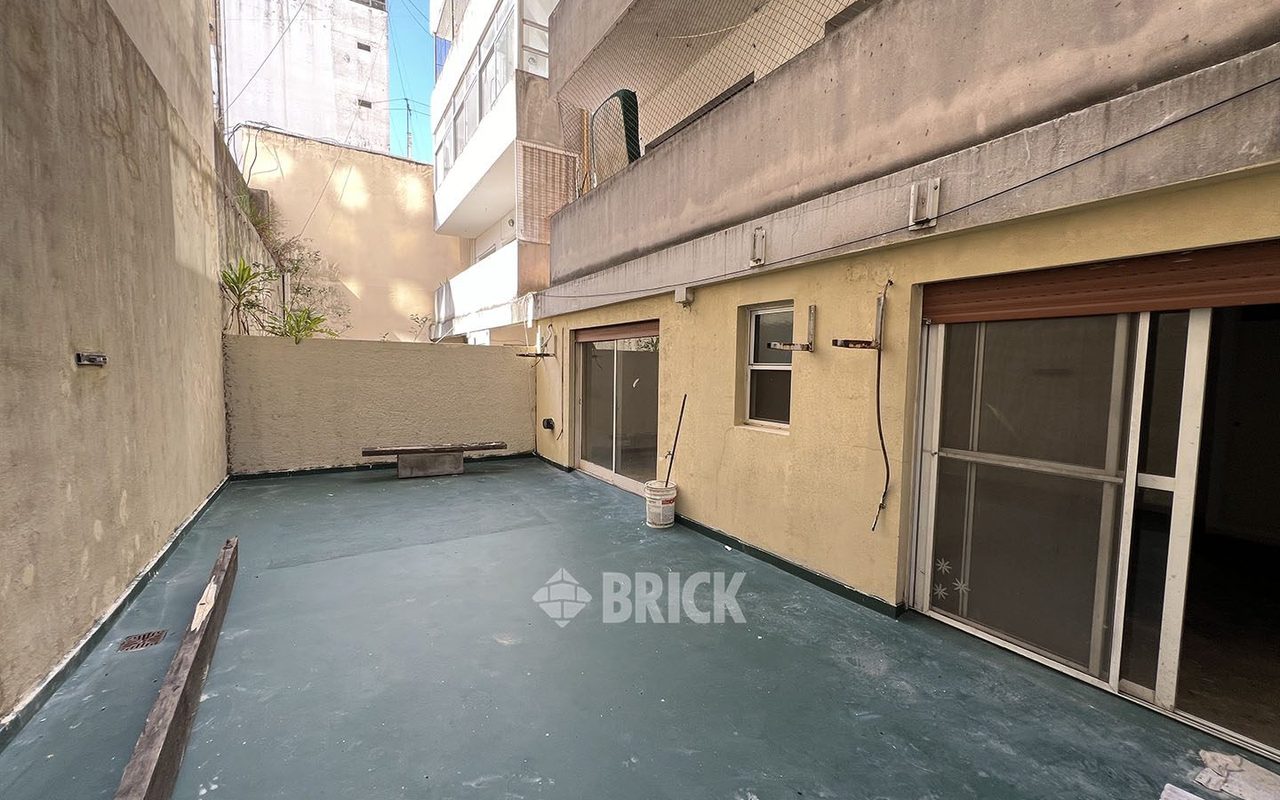 TUCUMAN al 2200 Piso 2 10