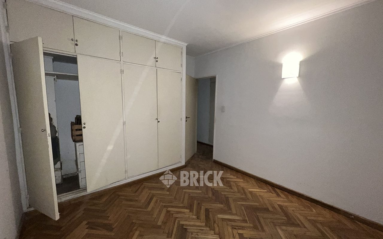 TUCUMAN al 2200 Piso 2 13