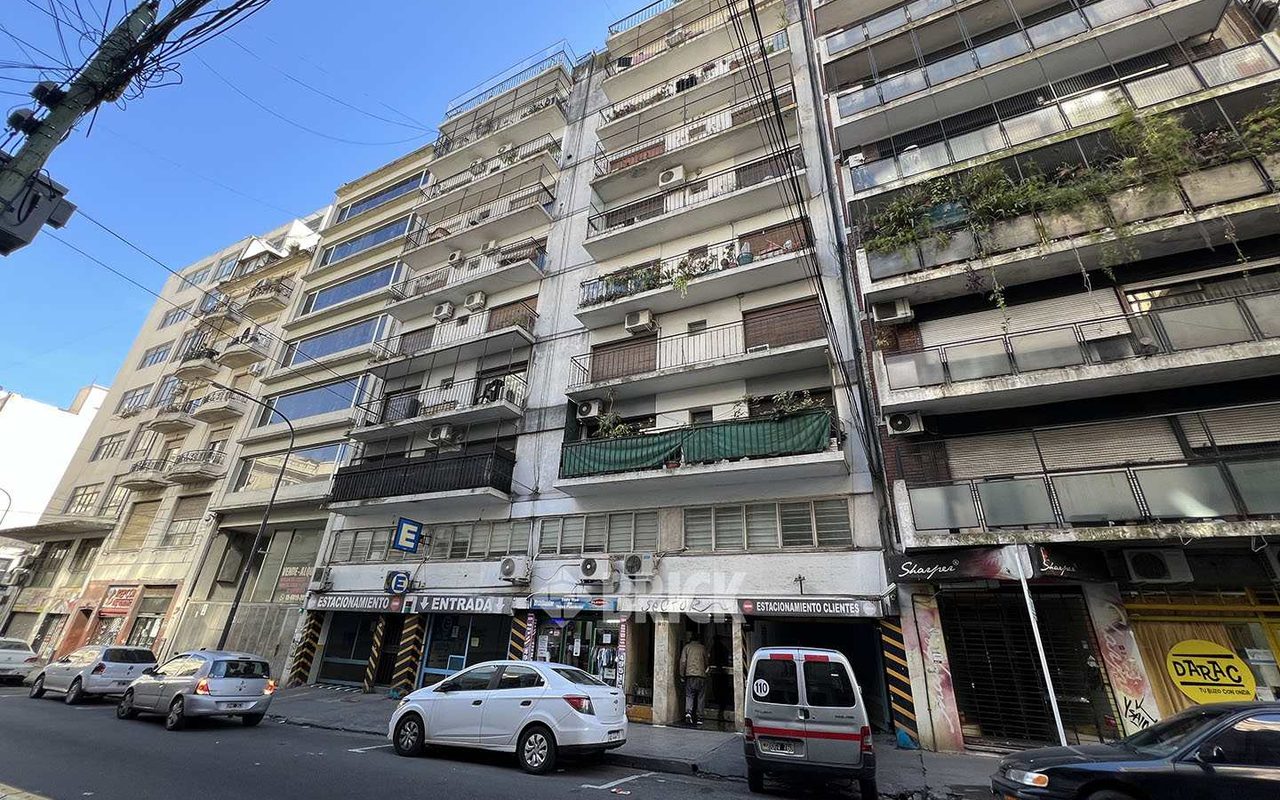 TUCUMAN al 2200 Piso 2 20