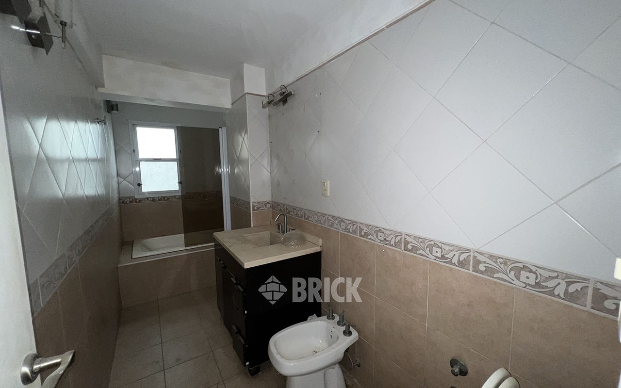 TUCUMAN al 2200 Piso 2 6