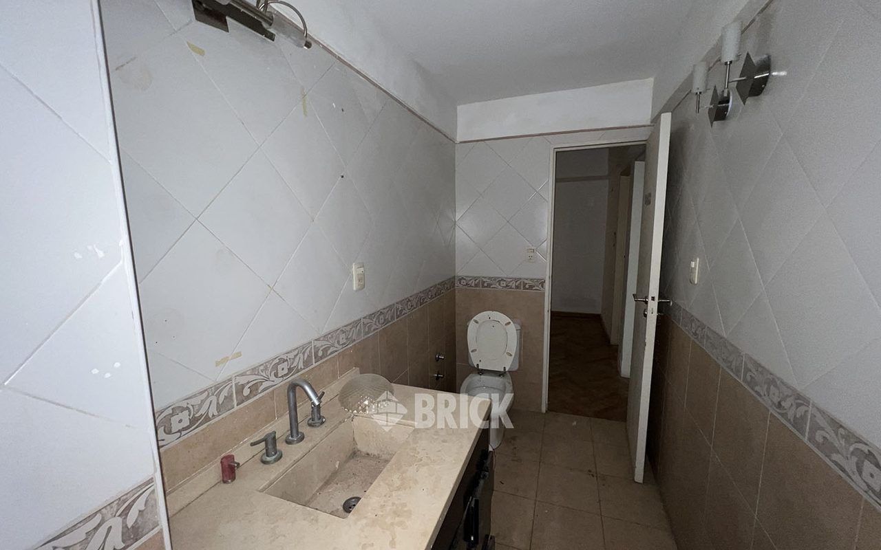 TUCUMAN al 2200 Piso 2 7