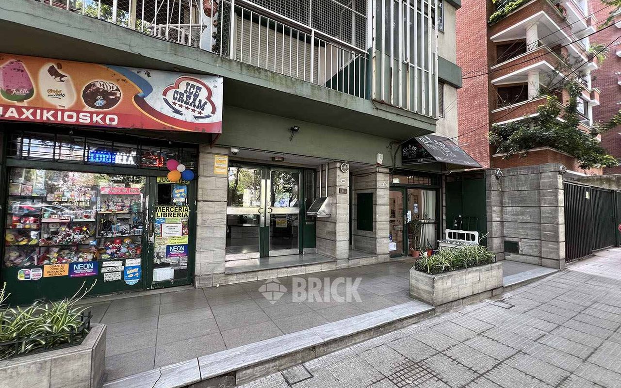 AVELLANEDA, AV. al 1800 Piso 5 12