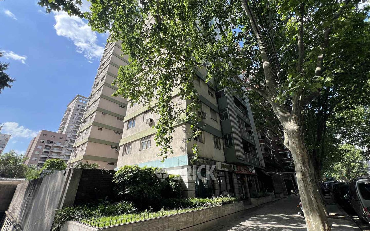 AVELLANEDA, AV. al 1800 Piso 5 13