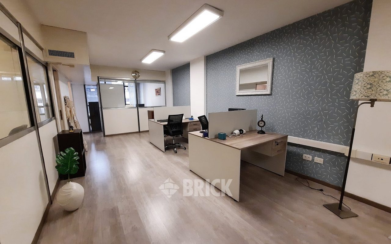 SARMIENTO al 1400 Piso 4 1