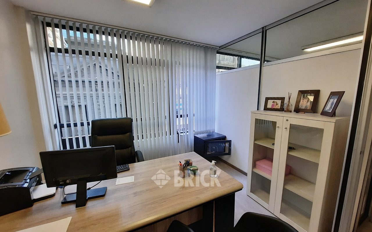 SARMIENTO al 1400 Piso 4 14