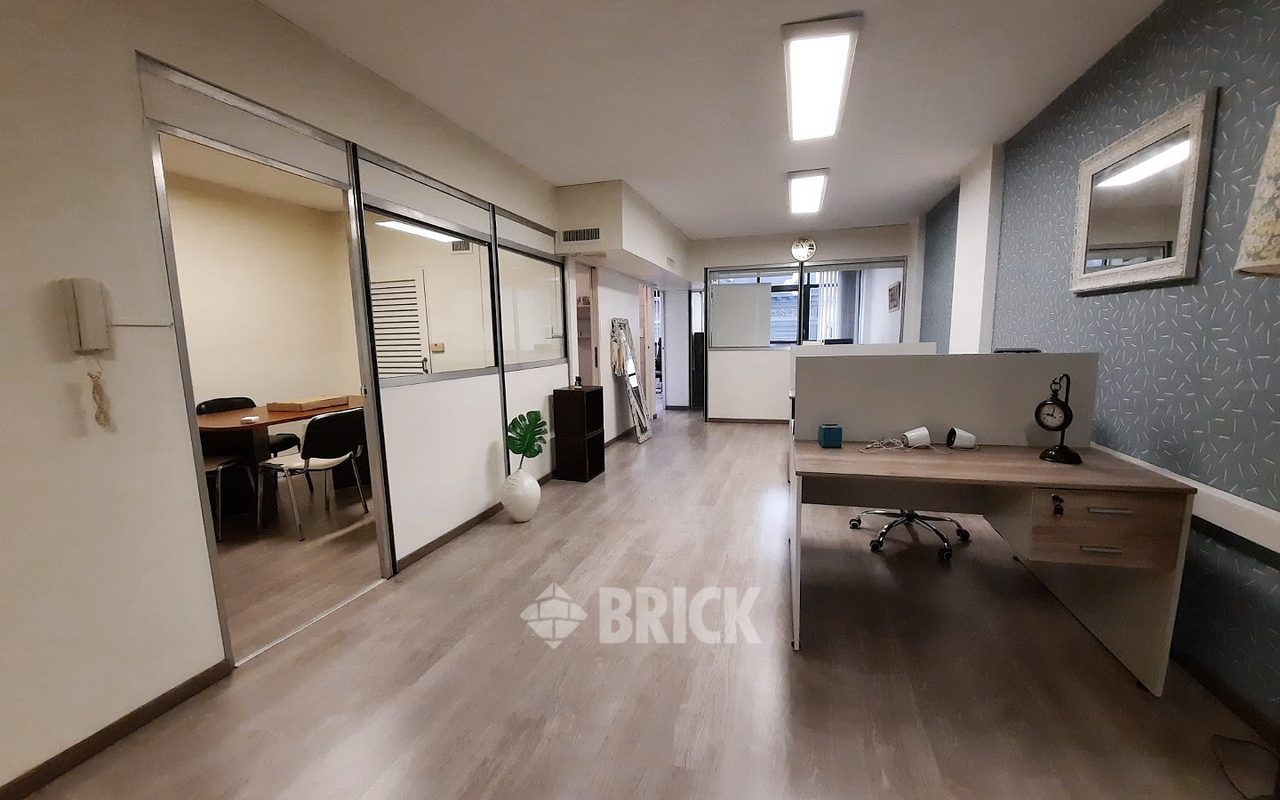 SARMIENTO al 1400 Piso 4 3