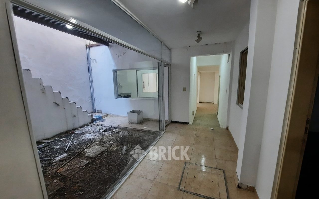 CALVO, CARLOS al 1100 17